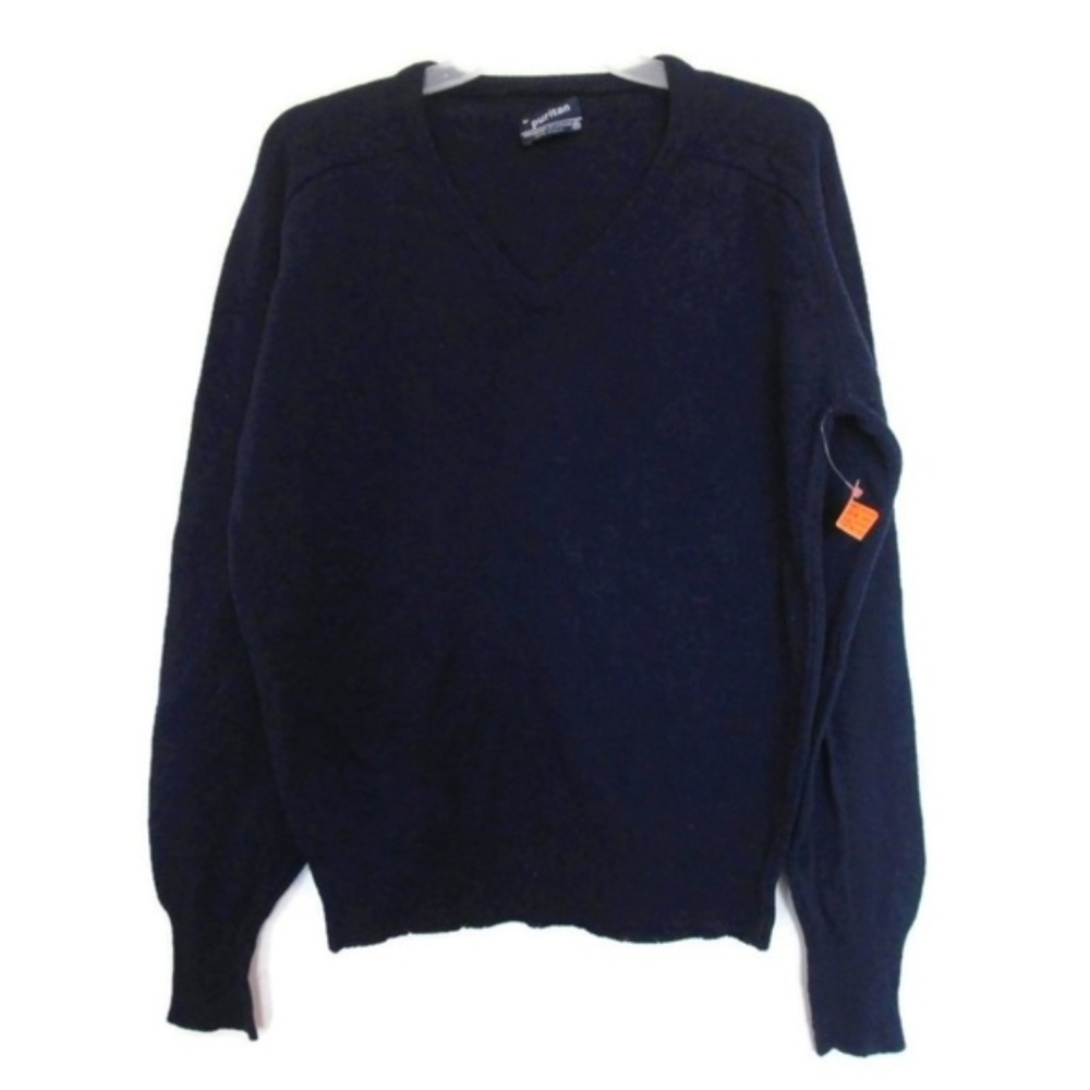 1970s vintage puritan wool v-neck sweater medium